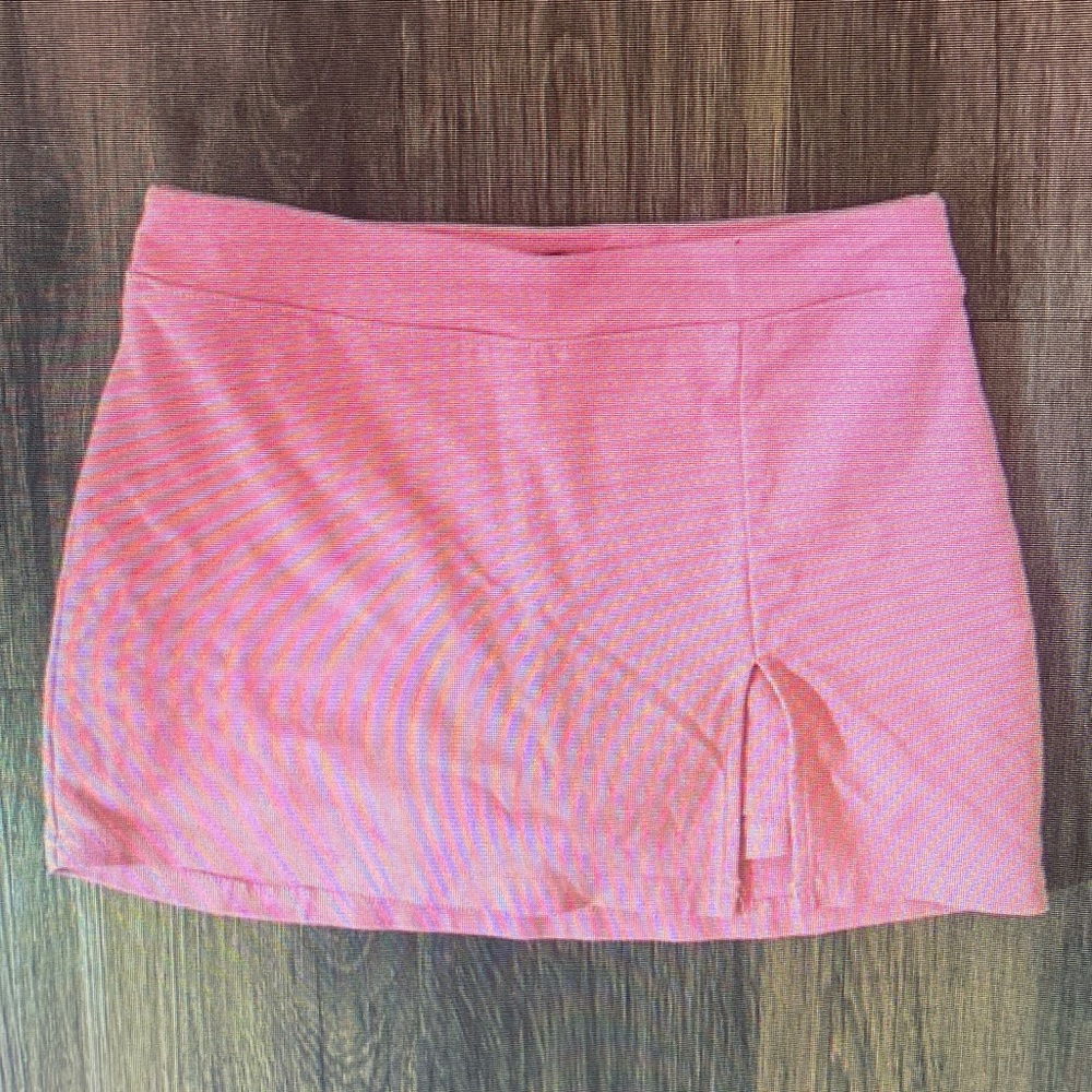 Chic Pink Mini Skirt